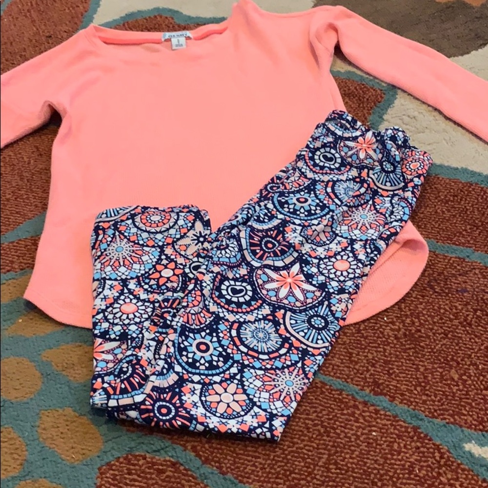 Old Navy Medium 8top / size small 7/8 leggings